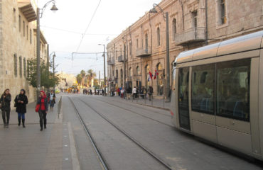 Tramway de Jérusalem construit par Alstom modèle citadis
